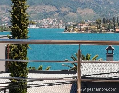 Apartamento en una casa con playa privada., alojamiento privado en Kra&scaron;ići, Montenegro - pogled (2)